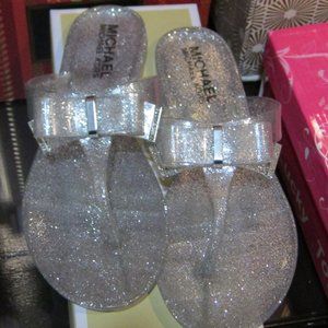Girls Youth Michael Kors Silver Jelly Kayden Sandals Thongs W/ Bows Size 2 w/Box